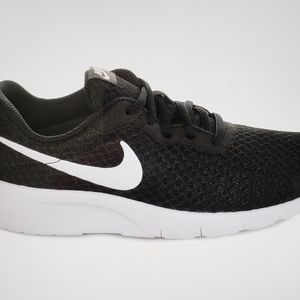 Nike Big Kids Tanjun Sneakers